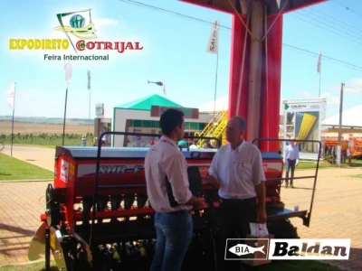 Cliente no Stand Baldan na Expodireto Cotrijal 2014.