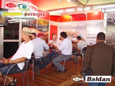 Clientes no Stand Baldan na Expodireto Cotrijal 2014.